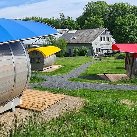 Schlaffaesser Am Schmetterlingspark Uslar Exterior foto